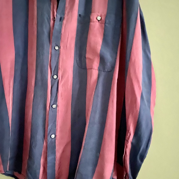 Vintage Oversized Raspberry & Navy Buttondown - Picture 2 of 3